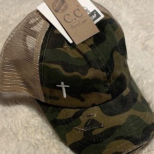 CC Ponytail crisscross hat